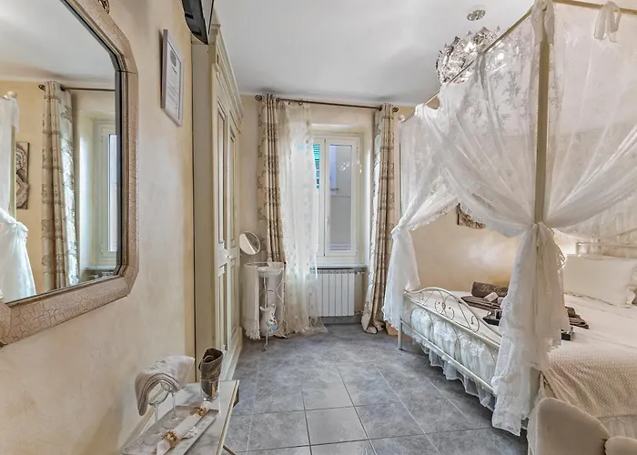 Alojamento de Acomodação e Pequeno-almoço Da Giueli On The Seafront Alassio