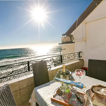 Da Giueli On The Seafront Готель типу 