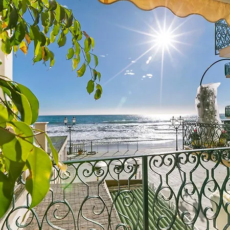 Da Giueli On The Seafront Готель типу 