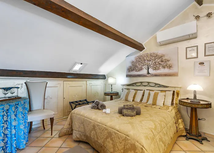 Da Giueli On The Seafront 住宿加早餐酒店 阿拉西奥