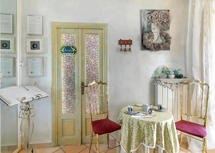 Da Giueli On The Seafront 住宿加早餐酒店 阿拉西奥